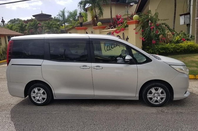 Private Airport Transfer to Jewel Grande Montego Bay Resort - Who will appreciate this transfer most?