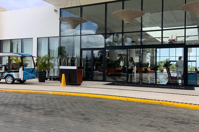 Private Airport Transfer to or from Ocean Coral Spring Resort - A smooth start at Montego Bay Airport