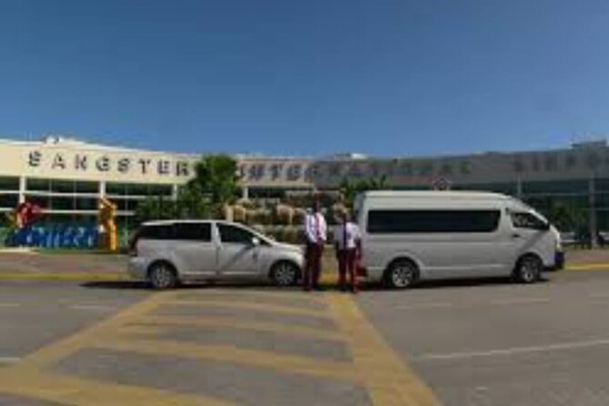 Private Airport Transfers to/from Hotels in Montego Bay - The 15 to 20 minute ride to your hotel