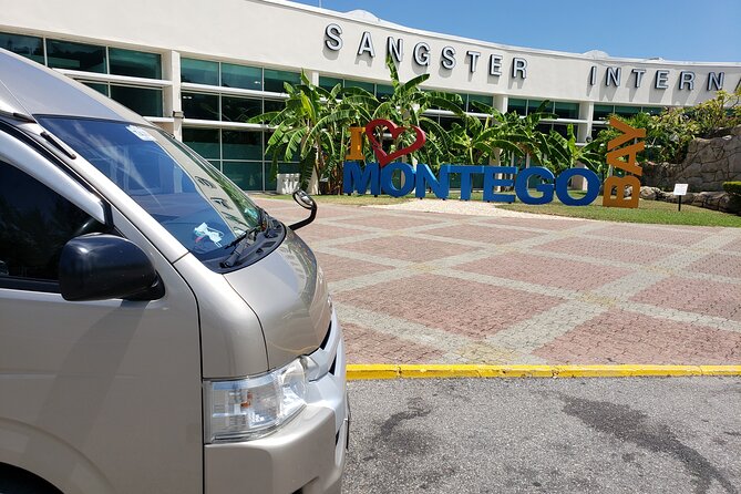 Private Airport Transfers To Negril Hotels and Villas - Negril hotels, villas, and private homes