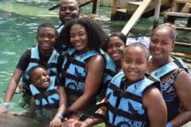 Private Dolphin Cove Adventure - Jungle trail, birds, and the wider property