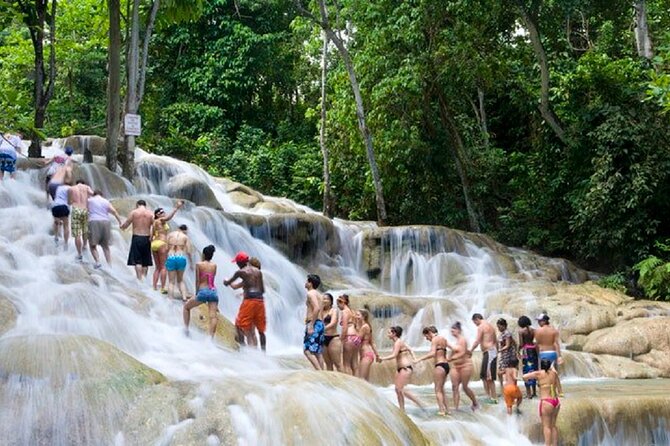 Private Dunn's River Falls Jamaica - Leaving Montego Bay in a private vehicle