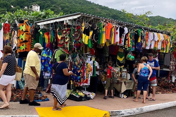 Private Guided 2-Hour Tour in Montego Bay - The Montego Craft Market in 45 minutes