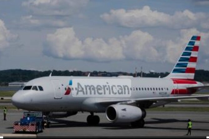 Private Ian Fleming Airport Transfer to Ocho Rios and Runaway Bay - A driver who helps you get oriented