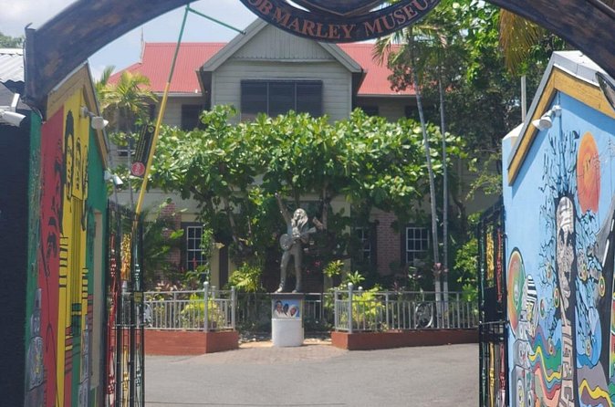 Private Kingston and Bob Marley Museum Tour from Falmouth - Emancipation Park gives the schedule breathing room