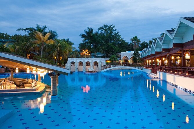 Private Montego Bay Jamaica Airport Transfer to Hotels in Negril - Hotel Drop-Off in Negril