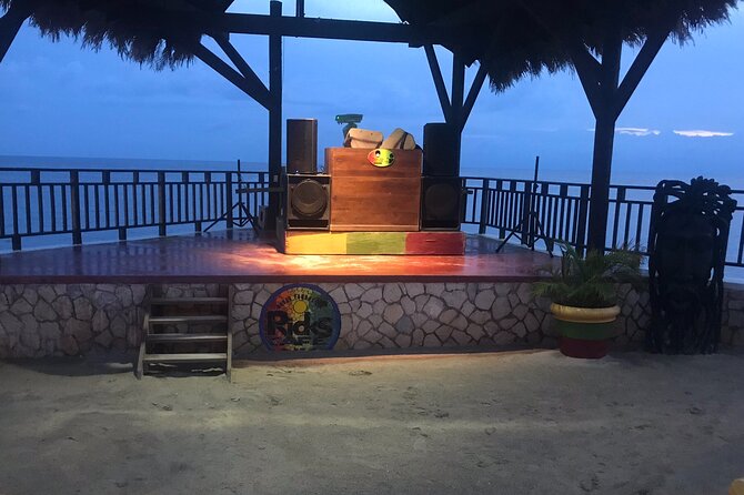 Private Negril DayTrip from Montego Bay Rick’s Café, 7 Mile Beach - What the guide adds to a private tour