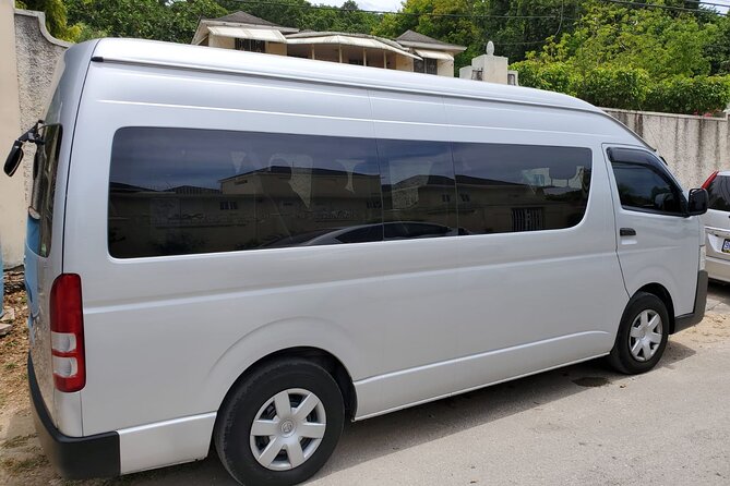 Private Negril Hotels Transfer from Montego Bay (MBJ)Airport - The 1.5 to 2-hour road to Negril