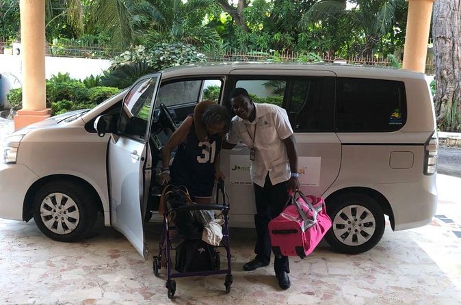 Private Round Trip Airport Transfers in and Around Montego Bay - The 20 to 25 minute ride into Montego Bay