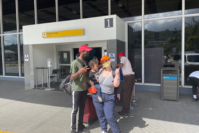 Private Round-Trip Airport Transportation to Negril from MBJ - Vehicle comfort, including one small warning