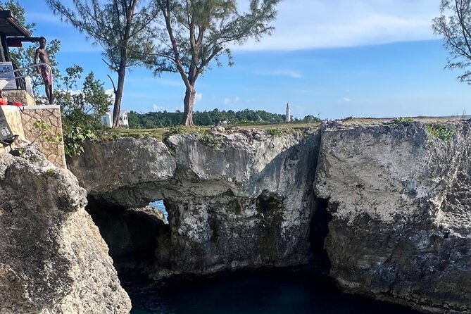 Private Tour for Negril Seven Miles Beach & Rick's Cafe Jamaica - What the $124 price really covers
