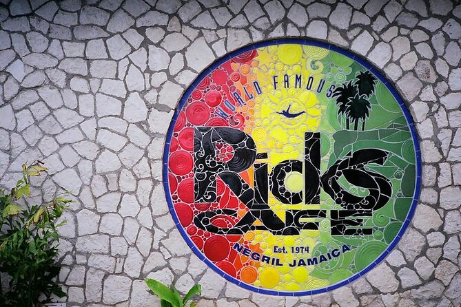 Private Tour of Negril Beach and Sunset at Ricks Cafe - Sunset and cliff jumping at Rick’s Cafe