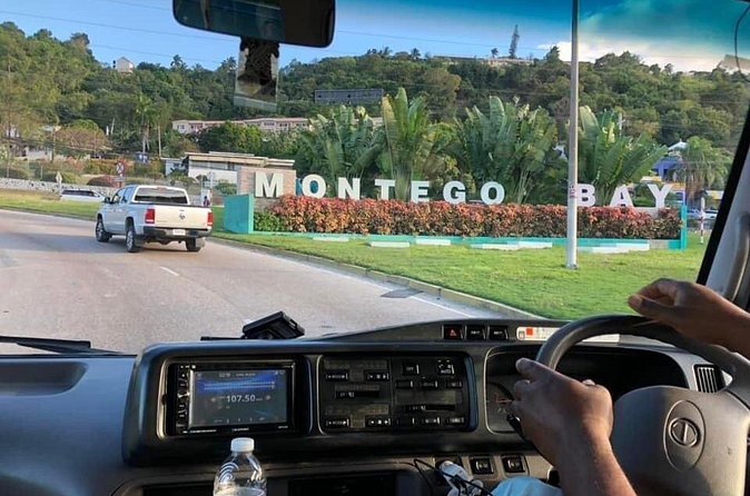Private Transfer from Montego Bay Airport to Montego Bay Hotels - What the ride can and cannot offer