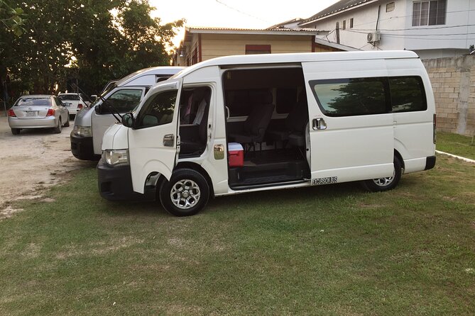 Private Transfer from Sangster Airport to Montego Bay Hotels - A cool drink and a straight ride after landing