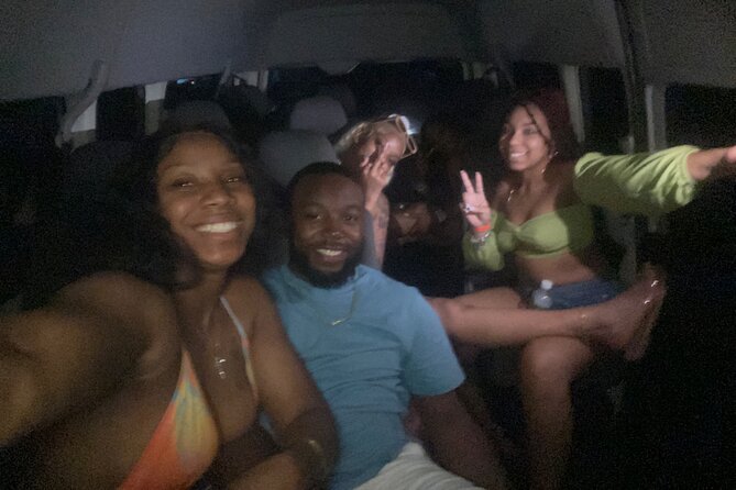 Private Transfer Nightlife 2727 Lounge and Taboo in Montego Bay - The 10:00 pm pickup and ride to the Hip Strip