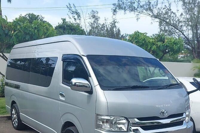 Private Transfer to Hotels in MoBay from Montego Bay Airport - Key points to know before booking