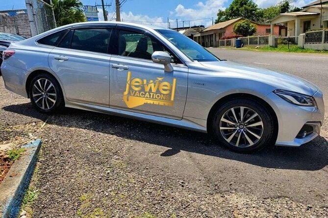Private Transfers: Montego Bay Airport ↔ Ocho Rios Area - One-way or roundtrip planning