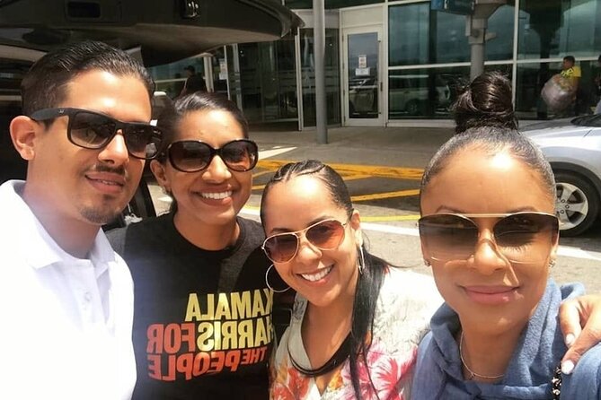 Private Transfers To/From Kingston & Airport (KIN) Across Jamaica - What happens during the airport pickup