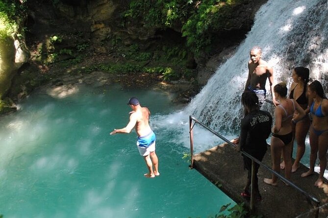 Private Transport to River Tubing or Rafting and Blue Hole combo - River tubing is the livelier alternative