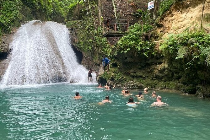 Private Transport to River Tubing or Rafting and Blue Hole combo - Dunn’s River gives you another choice