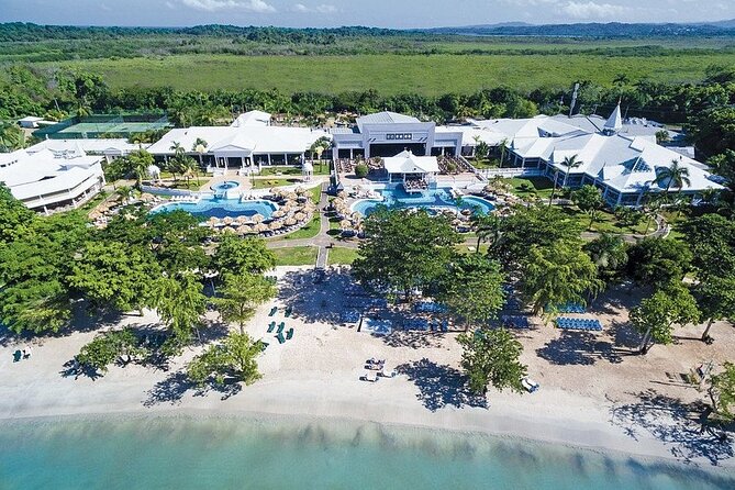 Private Transportation from Montego Bay Airport to Negril hotels - Booking details that matter