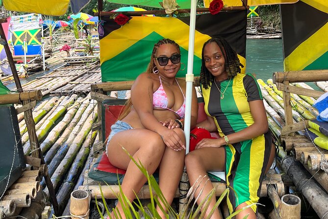Rafting with Limestone Massage Lethe and free shuttle to Parties - The road from Montego Bay to the river