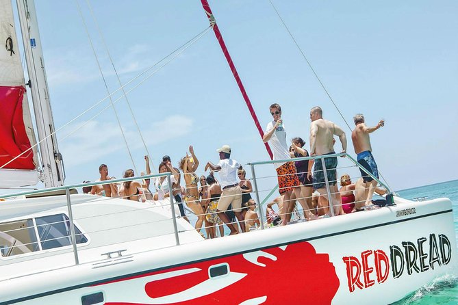 Reggae Catamaran and Snorkeling Open Bar Cruise Montego Bay - Cruising the north coast by catamaran
