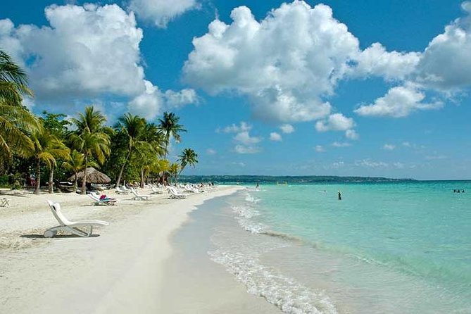 Rick's Café and Seven Mile Beach Private Tour - Should you book this Seven Mile Beach and Rick’s Cafe tour?