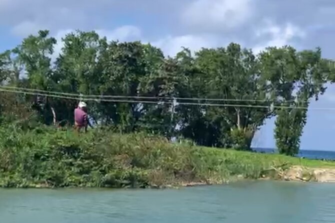 Rio Nuevo Village Ziplining - The course itself: from practice to the 1,000-foot run