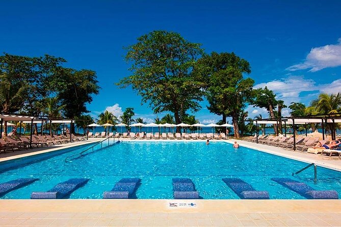Riu Palace Montego Bay Private Airport Transfer - A private car instead of a shared shuttle