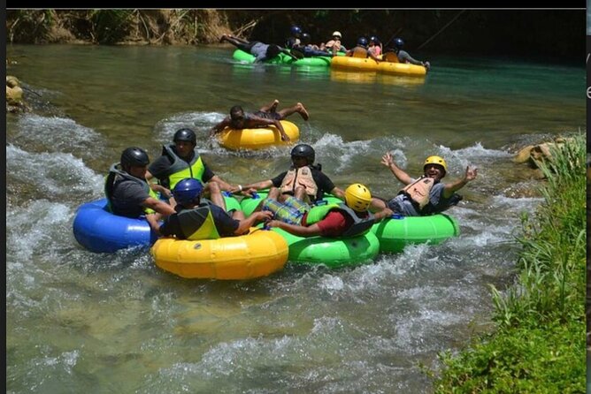 River rapids tubing rafting kayaking and beach Adventure - Rafting and tubing: two different ways to read the river