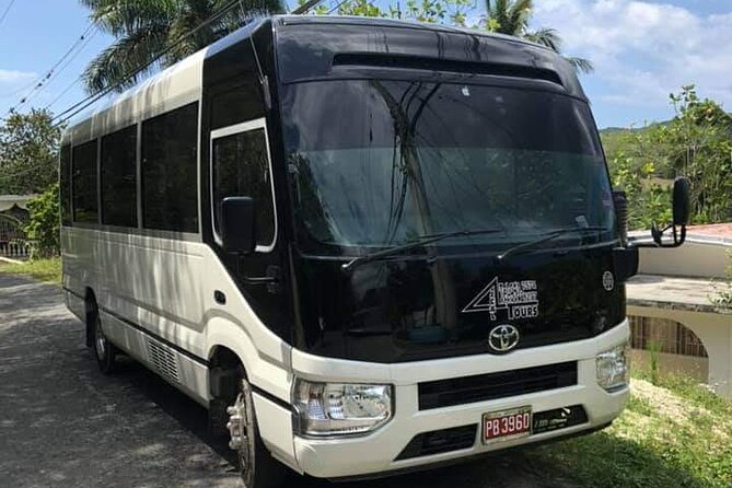 Round Trip Montego Bay Airport Taxi - Grand Palladium - What you will and will not see