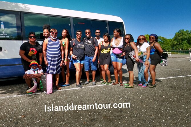 Round Trip Montego Bay Airport Taxi - Grand Palladium - Why a private transfer can be worth the price