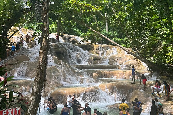 Round Trip Sangsters Montego Bay Airport to Ocho Rios transfers - The road to Ocho Rios, with useful breaks