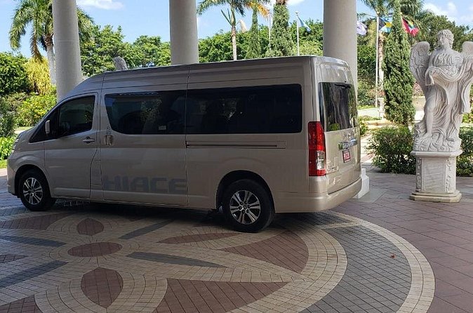 Secret Wild Orchid Montego Bay Private Airport Transfers - What the vehicle and ride are like