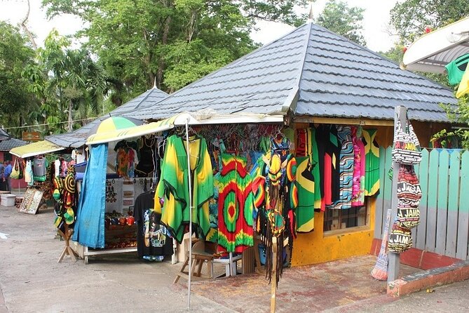 Sightseen tour and Souvenir shopping with private transportation in Montego Bay - Making two and a half hours work