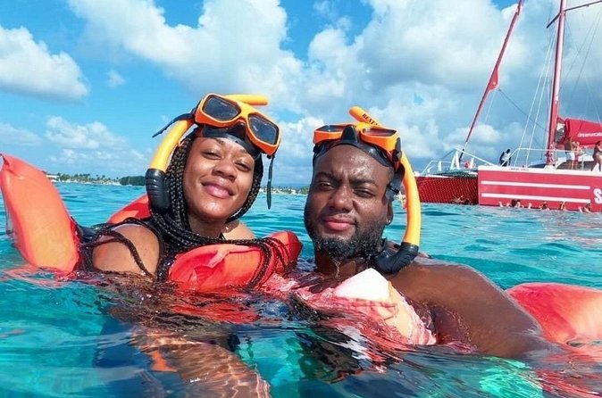 Snorkeling and Shopping in Montego Bay with Hotel pickup - The Hip Strip adds a city stop