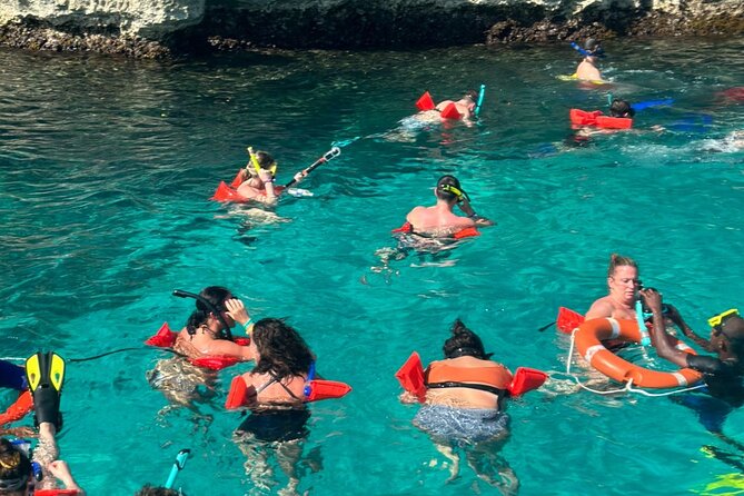 SUNSET PARTY CRUISE Rick's Cafe Ocean Coral / Eden Bay Guests - The catamaran ride, snorkeling, and open-water fun