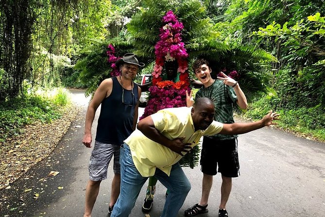 Taste of Jamaica Food Tour from Ocho Rios - Coastal views and a refreshment stop