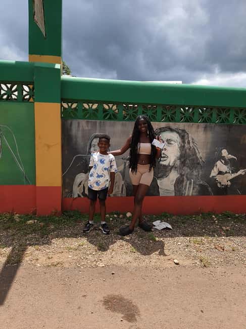 The Official Nine Mile Bob Marley Museum Guided Tour - Why Nine Mile feels different from a city museum