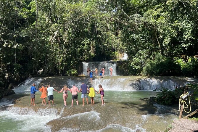 Tour to Black River and YS Falls - Floyd’s Pelican Bar: A Short Boat Ride to an Offshore Bar