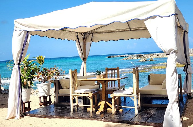 VIP Oceanfront Cabana at Bamboo Beach Club in Montego Bay - Light entertainment between swims